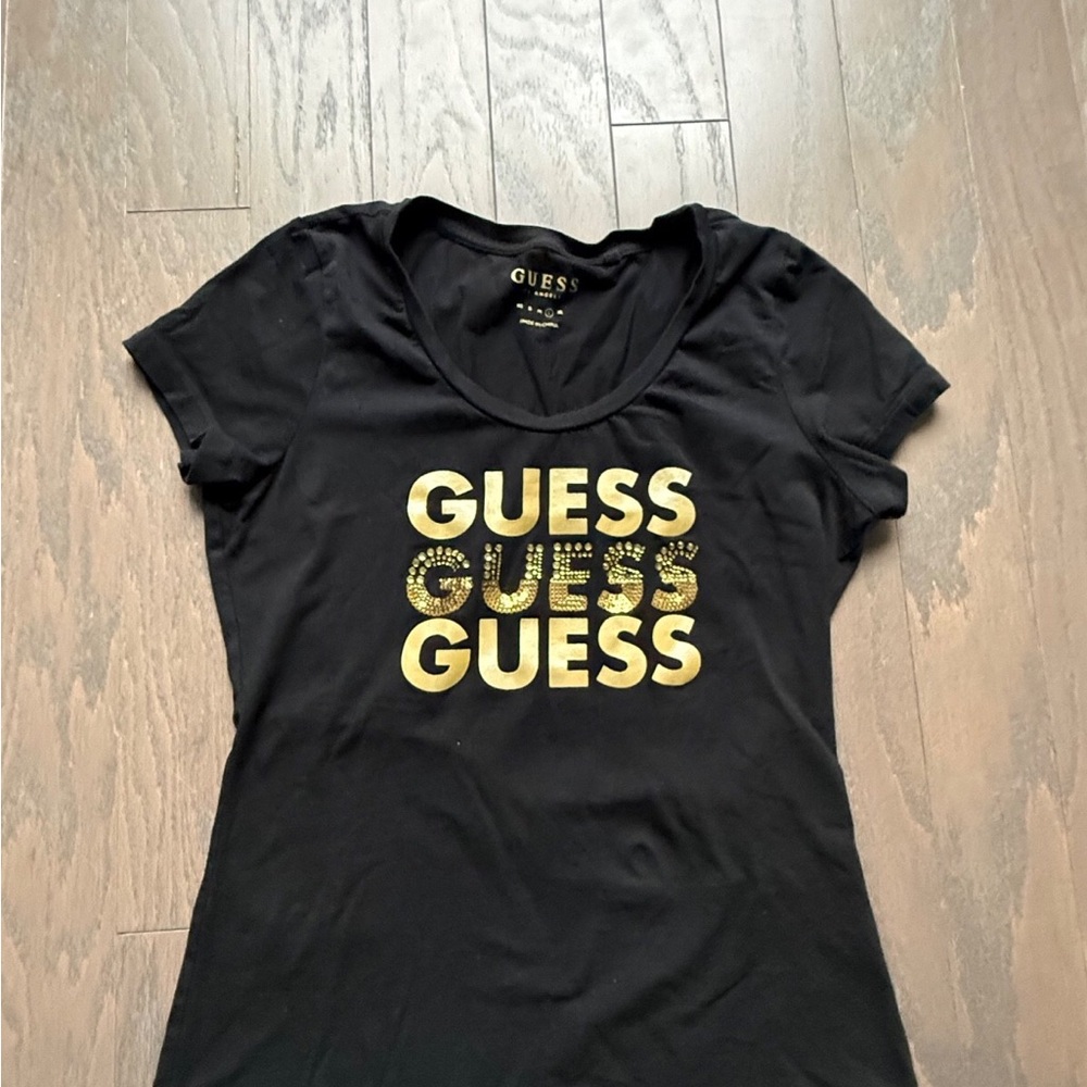 Guess Woman’s shirt size large